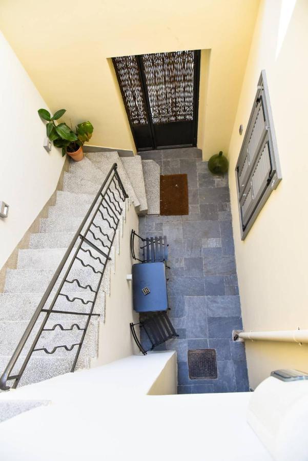 Erst Guest House Athen Exterior foto